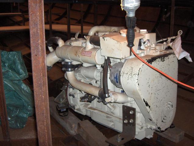 cummings_115_hp_motor.JPG